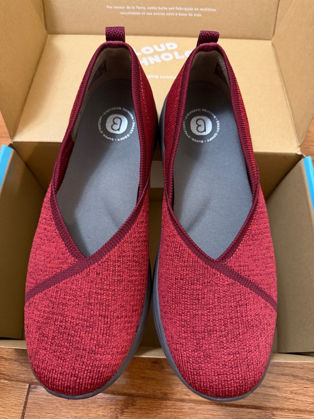 Bzees Legacy Slip-On Shoe in Red Knit 8.5 NIB